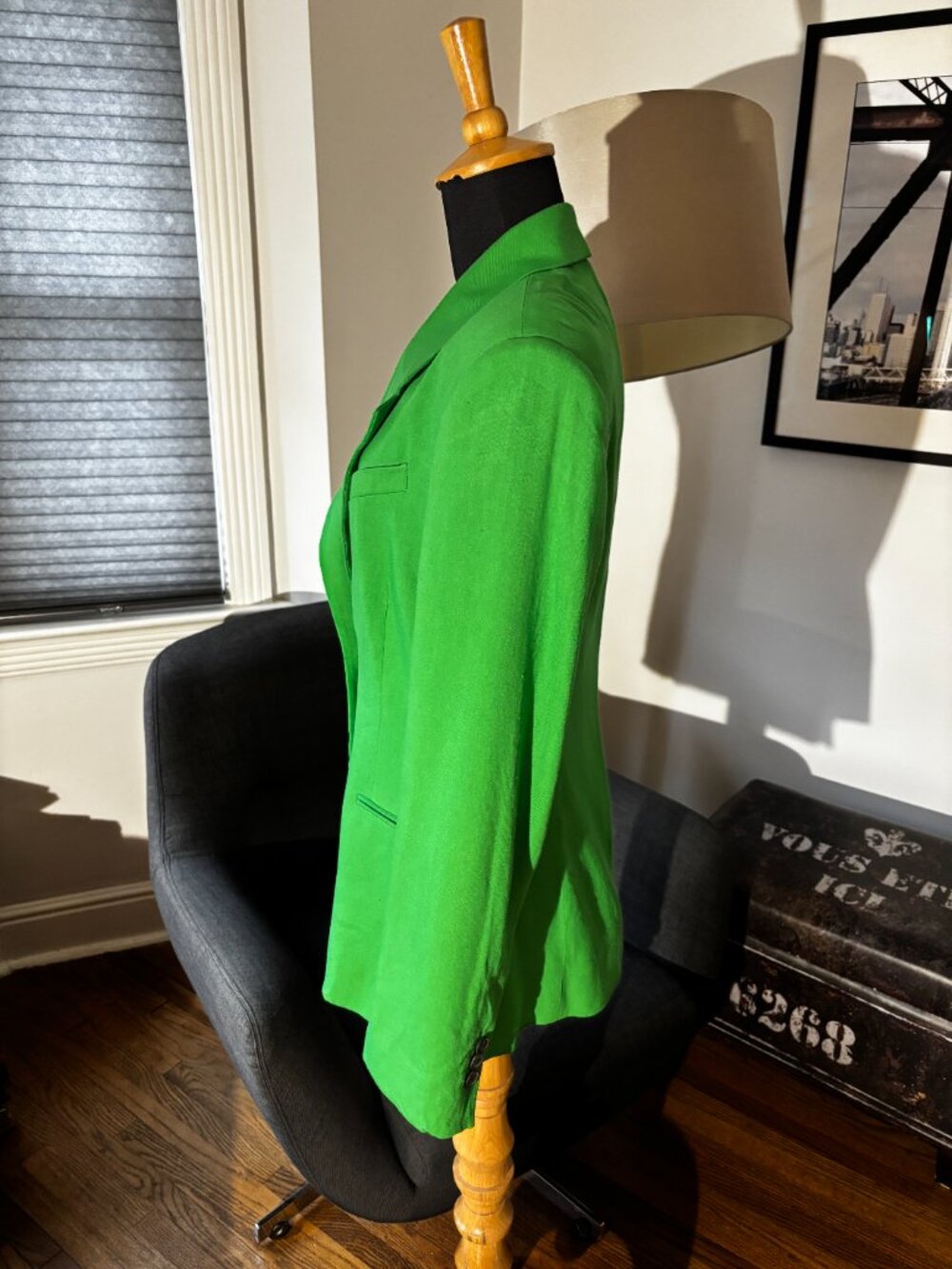 FRAME The Femme Oversized Linen Blazer - Peridot Green (Size 6) - Picture 7 of 12